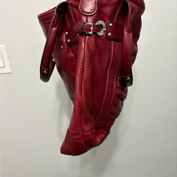B. Makowsky Deep Red Pebbled Leather Bag EUC Silver Hardware - Picture 14 of 16